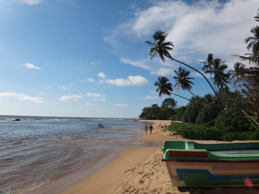 Sky And Sand Guesthouse Beruwala Exterior foto