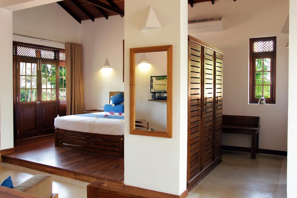 Sky And Sand Guesthouse Beruwala Zimmer foto
