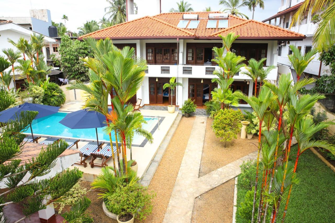 Sky And Sand Guesthouse Beruwala Exterior foto