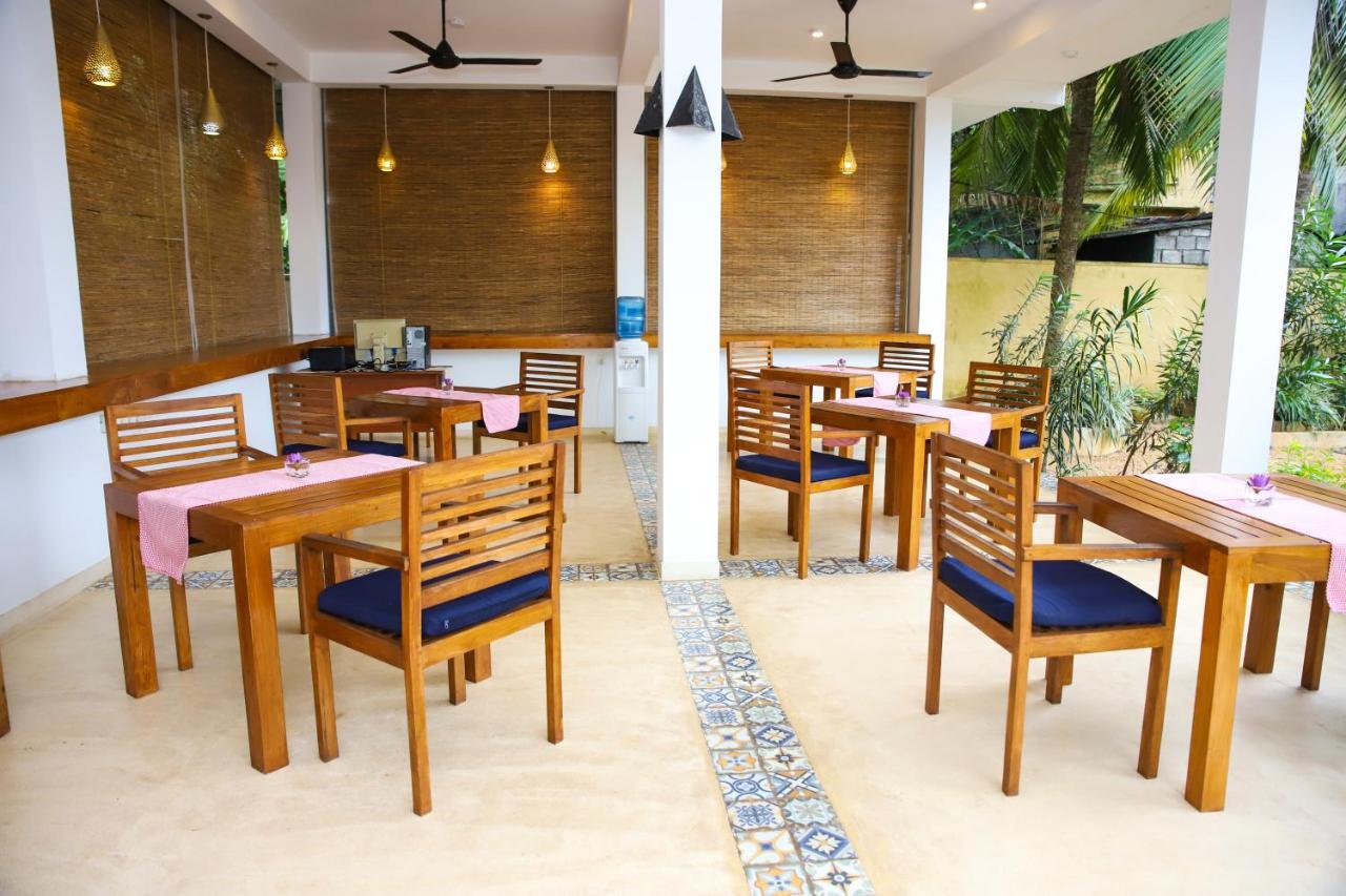 Sky And Sand Guesthouse Beruwala Exterior foto